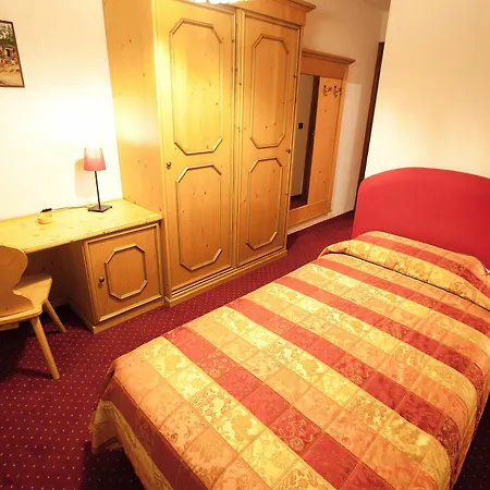 Vallee Blanche Hotel