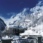 Vallee Blanche Szálloda