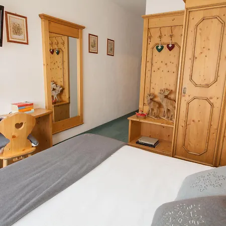 Vallee Blanche Hotel