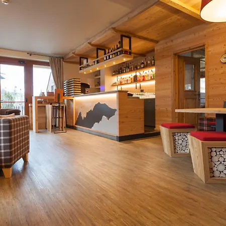 Vallee Blanche Hotel