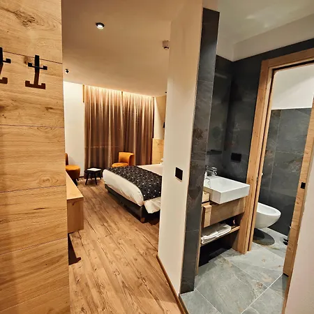 ホテル Vallee Blanche 3*